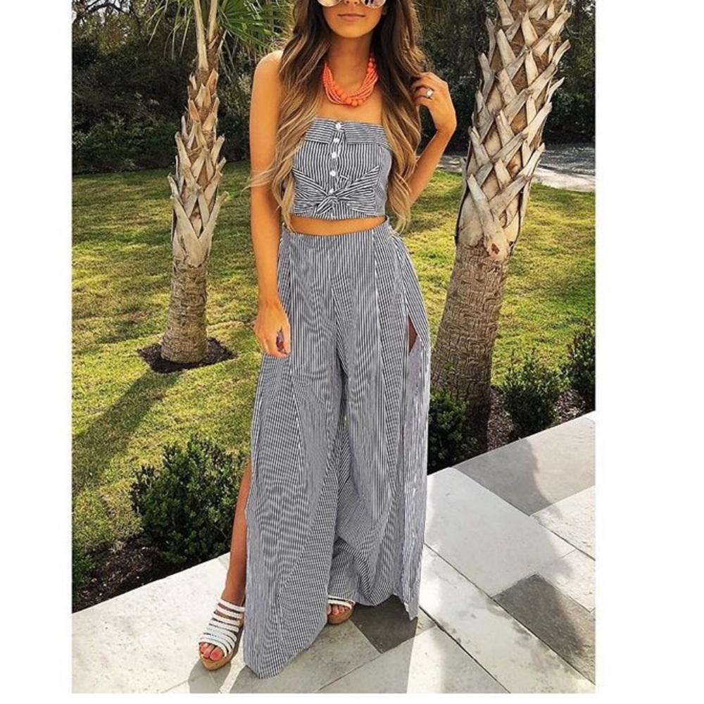Shop Hopes black & white set.